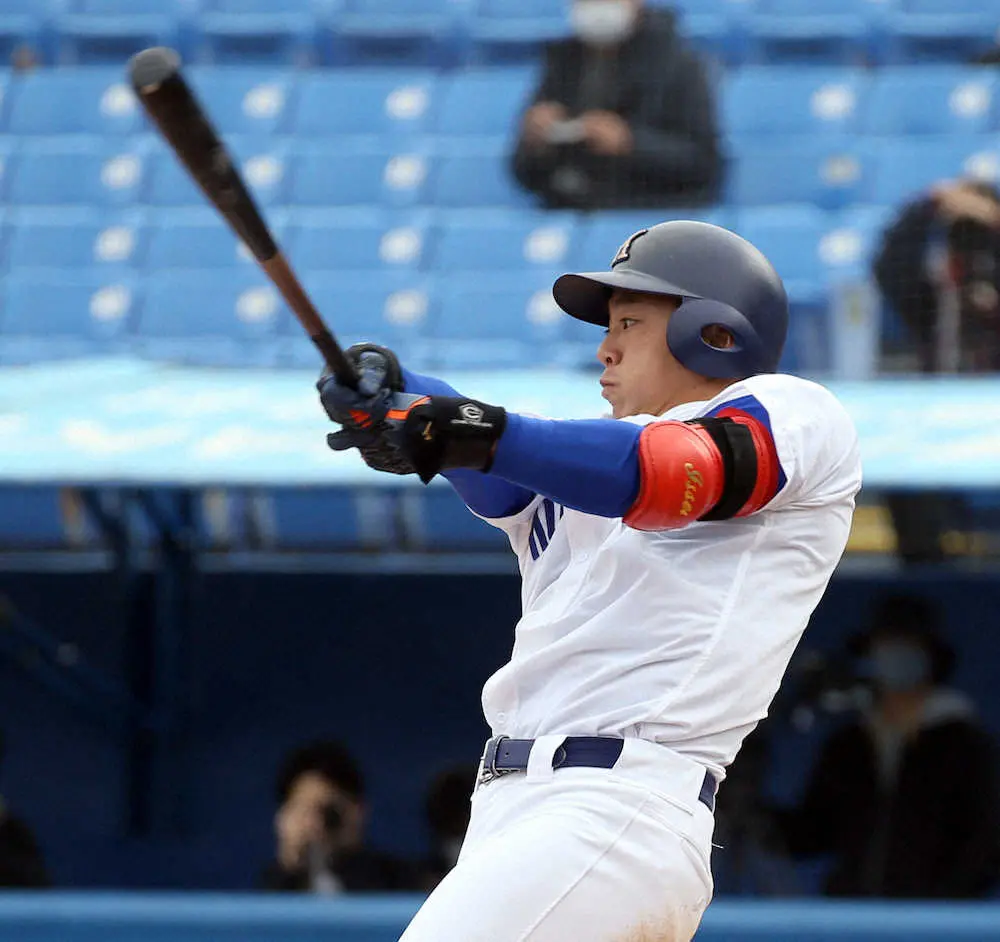 【画像・写真】中日2位の駒大・鵜飼が4戦連発　ロッテ・井口監督らのリーグ記録に並ぶ