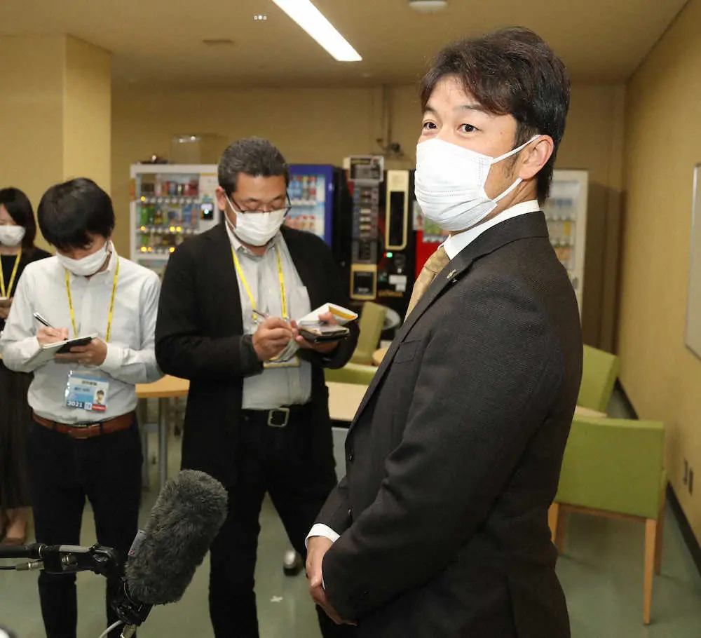 【画像・写真】ソフトB戦力外の高谷　球団がポスト用意も「正直、ちょっと戸惑っている。まだ整理できてない部分がある」
