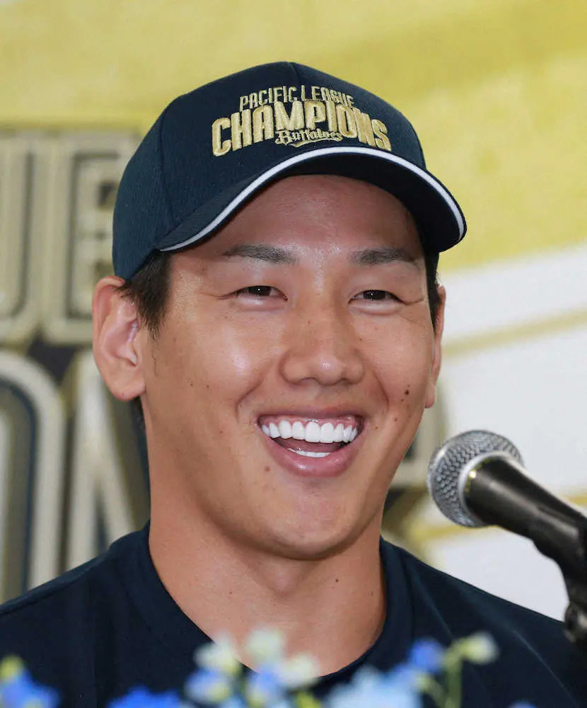 【画像・写真】オリックス・吉田正「胴上げに達成感」　負傷離脱中もCS出場へ意欲「チームの勝利がリハビリになった」