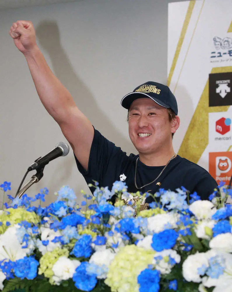 【画像・写真】32発で本塁打王に輝いた杉本