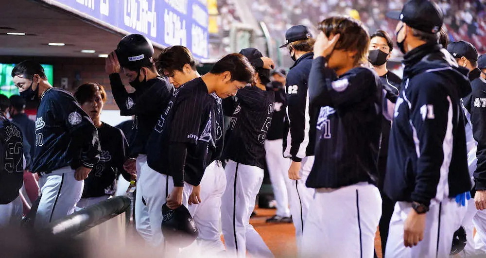 【画像・写真】ロッテ逆転負け…141戦目で終戦　井口監督は続投　残り2試合「しっかり調整したい」