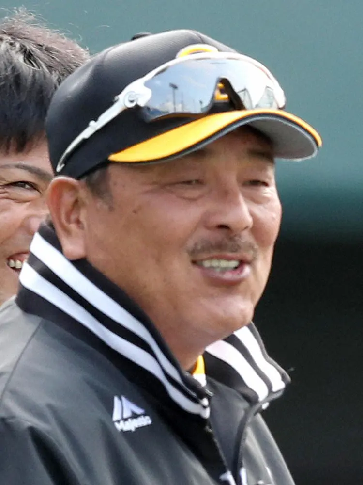 【画像・写真】ソフトB　藤本新監督とファーム時代ともに汗　大舞台で光を浴びる“若鷹”の躍動が楽しみ