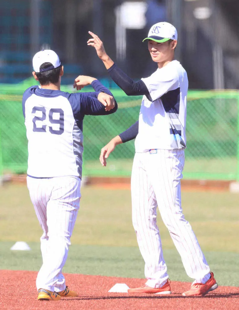 【画像・写真】ヤクルト・奥川、10勝到達でCS登板アピール　29日先発「しっかり投げられるぞというところを見せる」