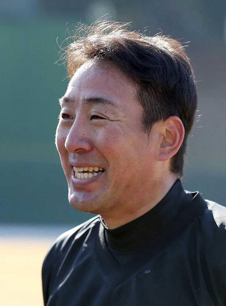 巨人 金城3軍野手総合コーチが1軍守備走塁コーチへ配置転換 吉村1軍作戦コーチは来季フロント入り スポニチ Sponichi Annex 野球