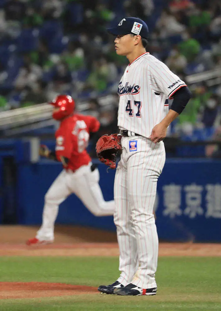 【画像・写真】ヤクルト・高橋　4回5失点で降板　立ち上がり崩れポストシーズンへ不安残す