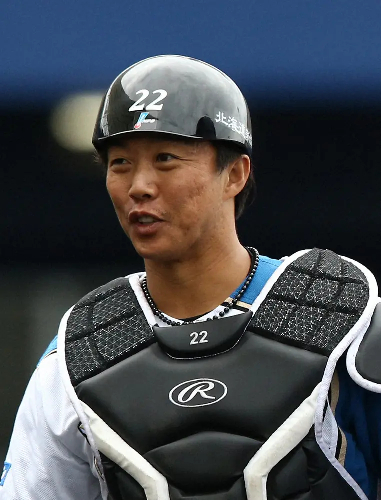 日本ハム 鶴岡慎也バッテリーコーチ兼捕手 スポニチ Sponichi Annex 野球