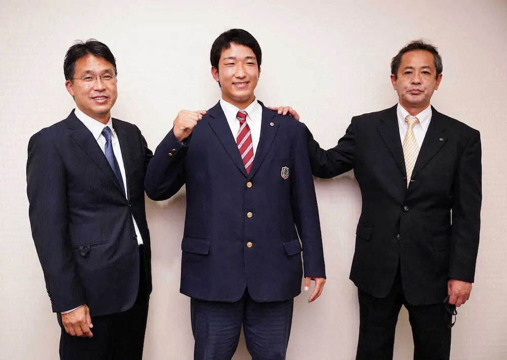 【画像・写真】日本ハム・ドラフト2位有薗　新庄ビッグボスに「守備も打撃も聞きたい!」年俸600万円で仮契約
