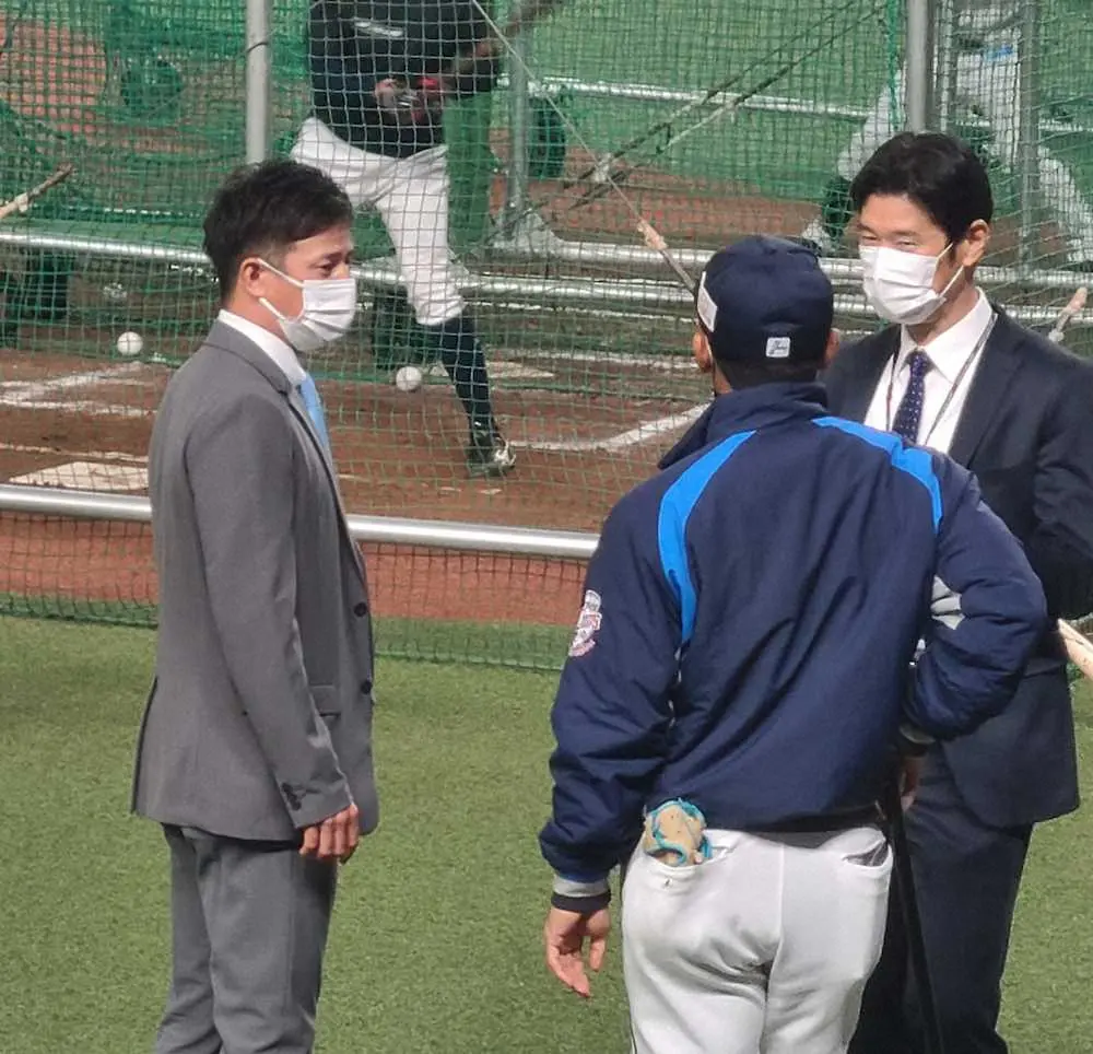 【画像・写真】西武・平石コーチ「決めた最大の要因は稼頭央さん」新任コーチが就任会見