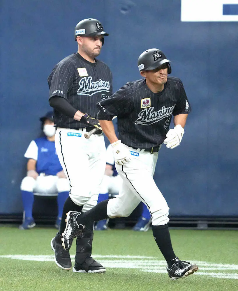 【画像・写真】崖っぷちのロッテ　3回中村奨の左犠飛でファイナルS初得点で先制！打線のテコ入れ成功