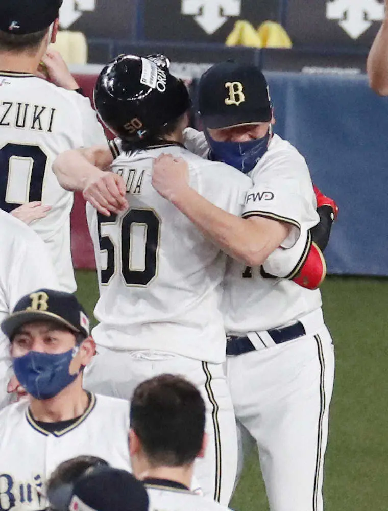 【画像・写真】今季1安打のオリックス小田が“引き分けサヨナラ打”中嶋監督の強攻采配に応え初球バスター「最高でした」