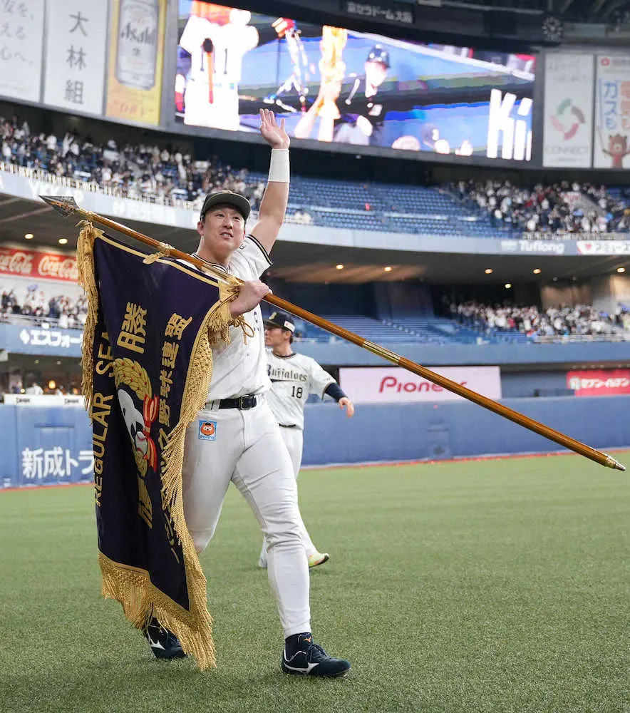 【画像・写真】オリ杉本「びっくり」MVP　第2戦で決勝2ラン　視線は日本Sへ「全試合勝ちに貢献できるように」