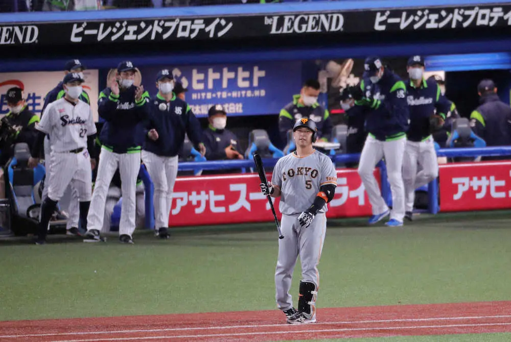 【画像・写真】巨人・中島が現役続行　40歳シーズンで2000安打達成目指す　陽岱鋼も残留へ