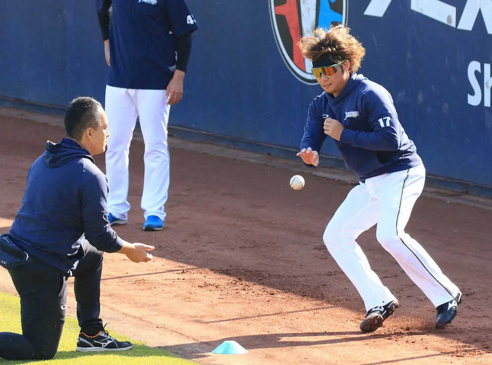 【画像・写真】日本ハム・伊藤「栗山さん」を世界一に！侍ジャパン新監督決定的、今季新人10勝の恩返し