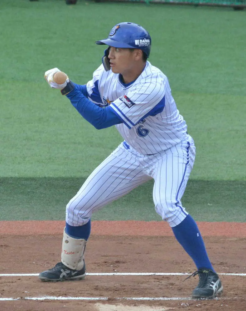 【画像・写真】DeNA・三浦監督　新任・石井コーチに「森育成」託した　タイプ重なる俊足巧打の遊撃手