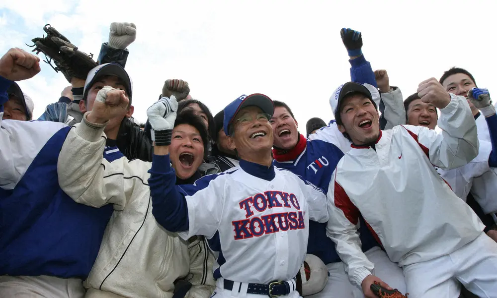 【画像・写真】東京国際大野球部を大学選手権4強導いた古葉さん　今秋まで同大率いた元ヤクルト内野手は訃報に驚き