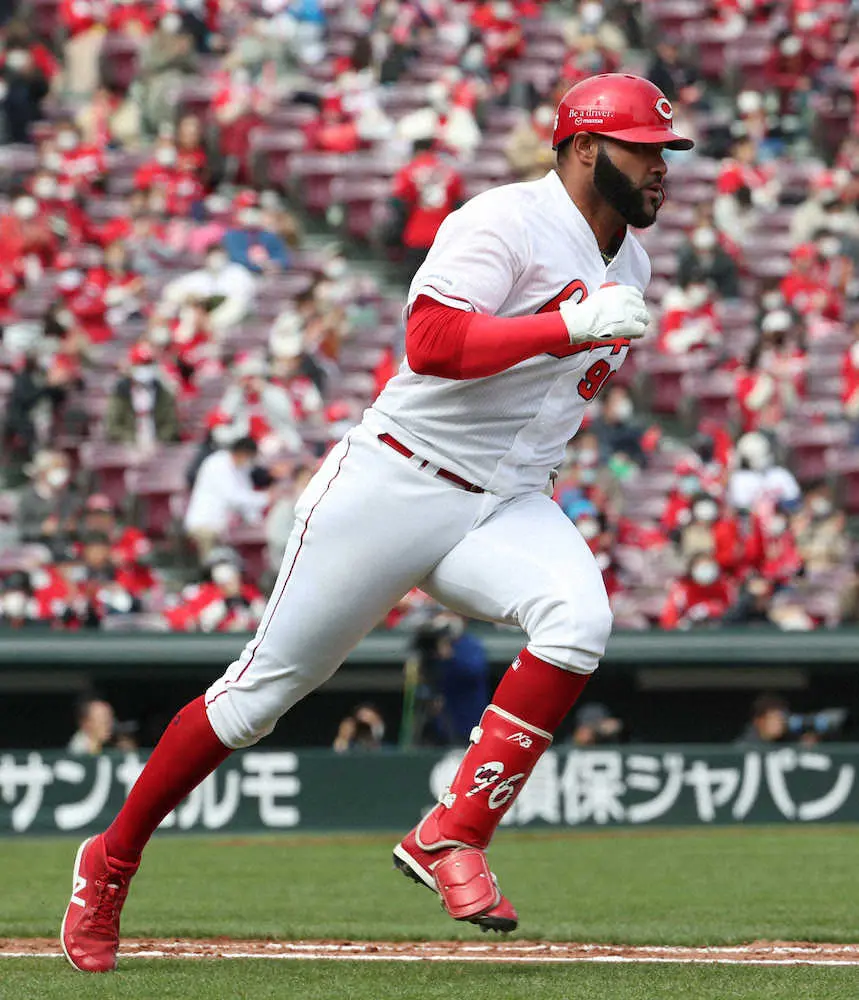 【画像・写真】広島・メヒア　6年契約満了せず退団　「1軍に上がれる状態にないと判断」