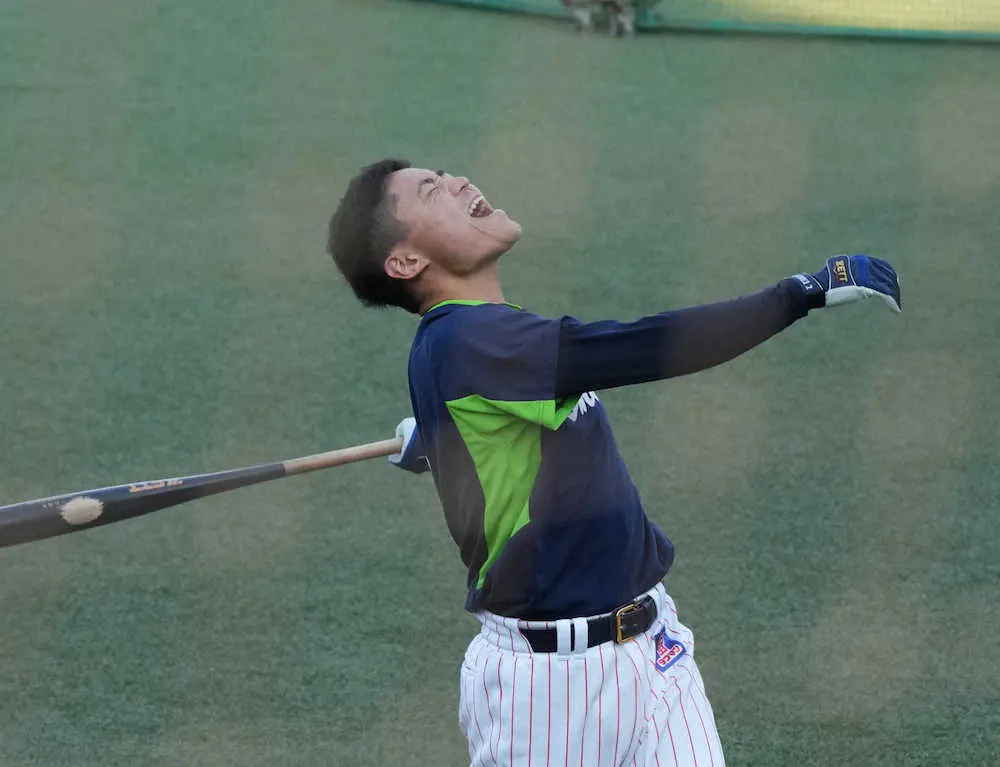 【画像・写真】ヤクルト・中村　伝説の肩組み円陣での不敗神話に期待「継続して4連勝できたらいい」