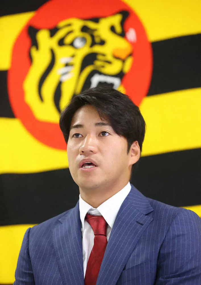 【画像・写真】阪神　契約更改がスタート　1人目の岩田将は現状維持