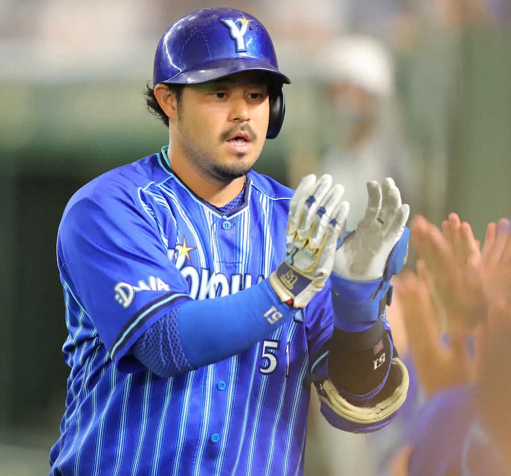 【画像・写真】DeNA宮崎が契約更改　6年契約総額12億円「本当にすごい契約をしてもらった」