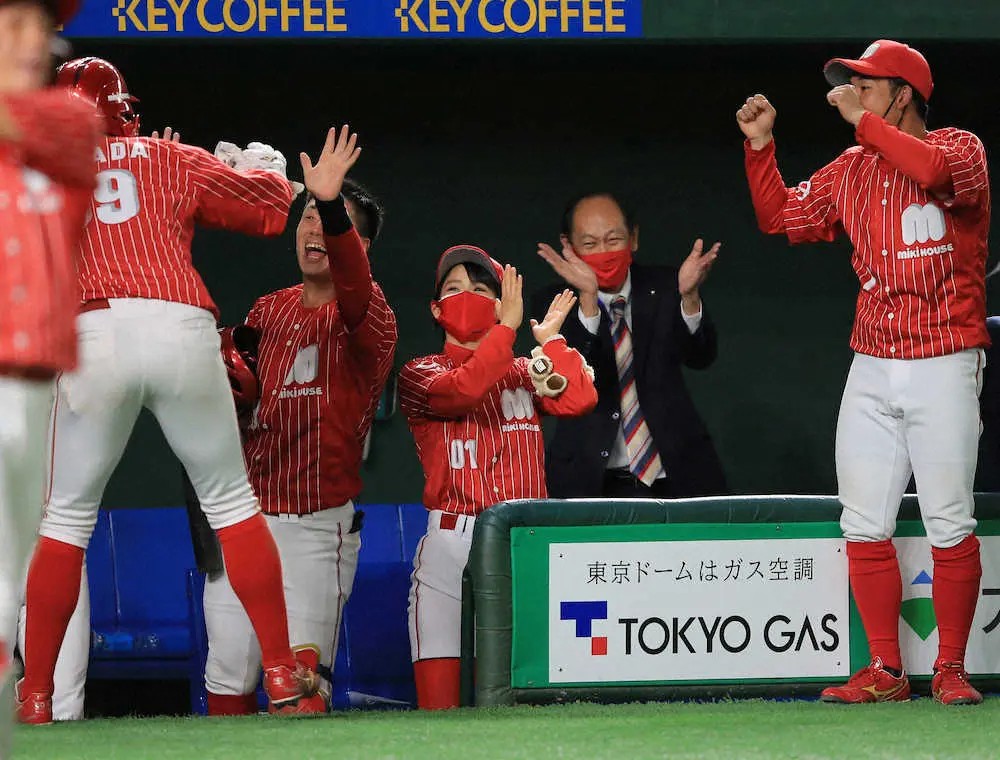 【画像・写真】ミキハウス、惜敗で初勝利逃す　東京五輪女子空手形の銀メダル・清水希容、祈り届かずも「来年も頑張って」
