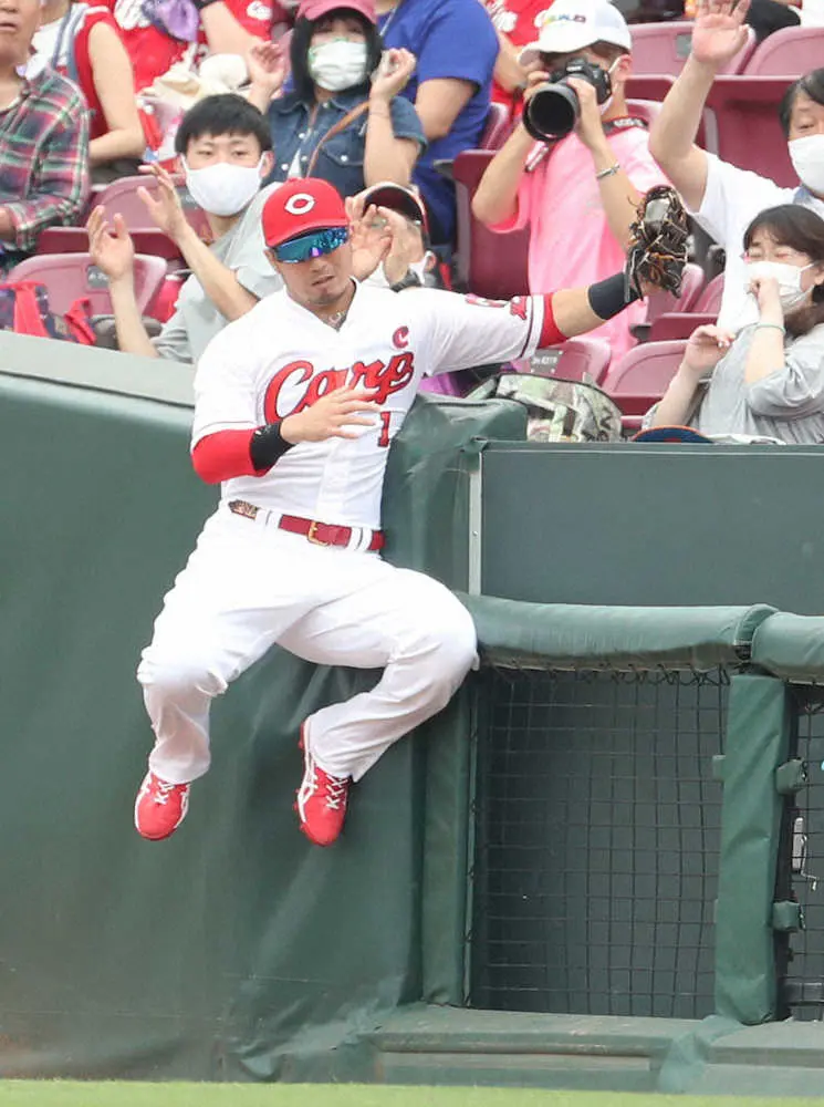 【画像・写真】広島・誠也　GG賞でセ最多得票を獲得「今年は守備もしっかり意識して取り組んできた」