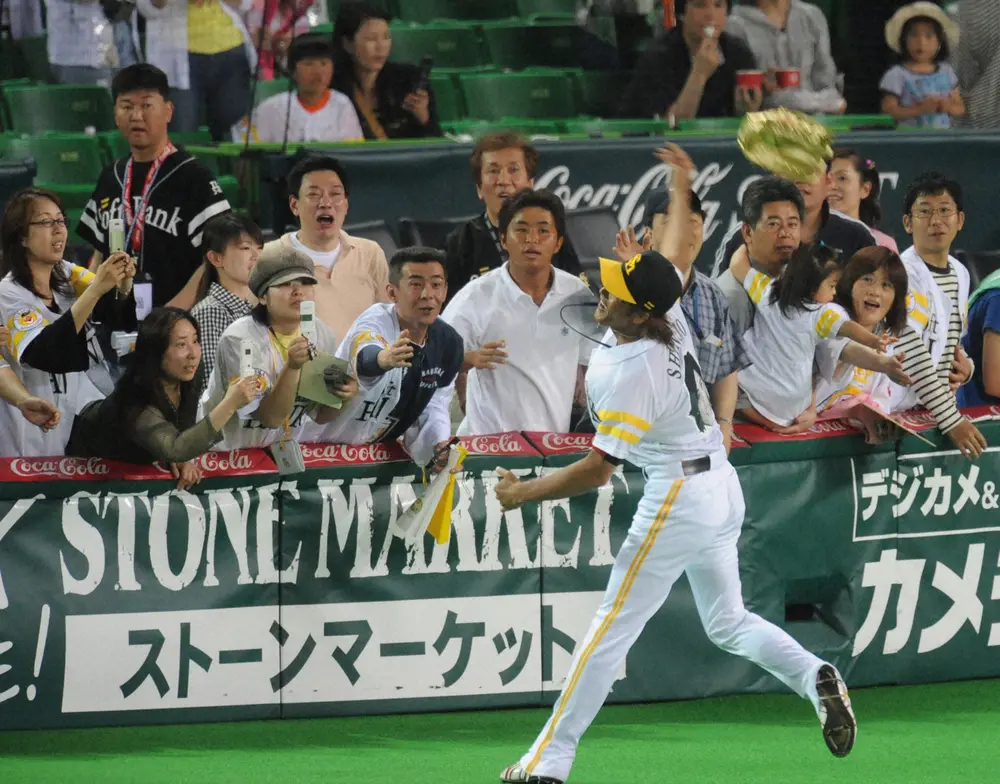 【画像・写真】ゴールデングラブ賞　岡本和＆由伸など6人初受賞、由伸は個人6冠　菊池涼は二塁手最長9年連続