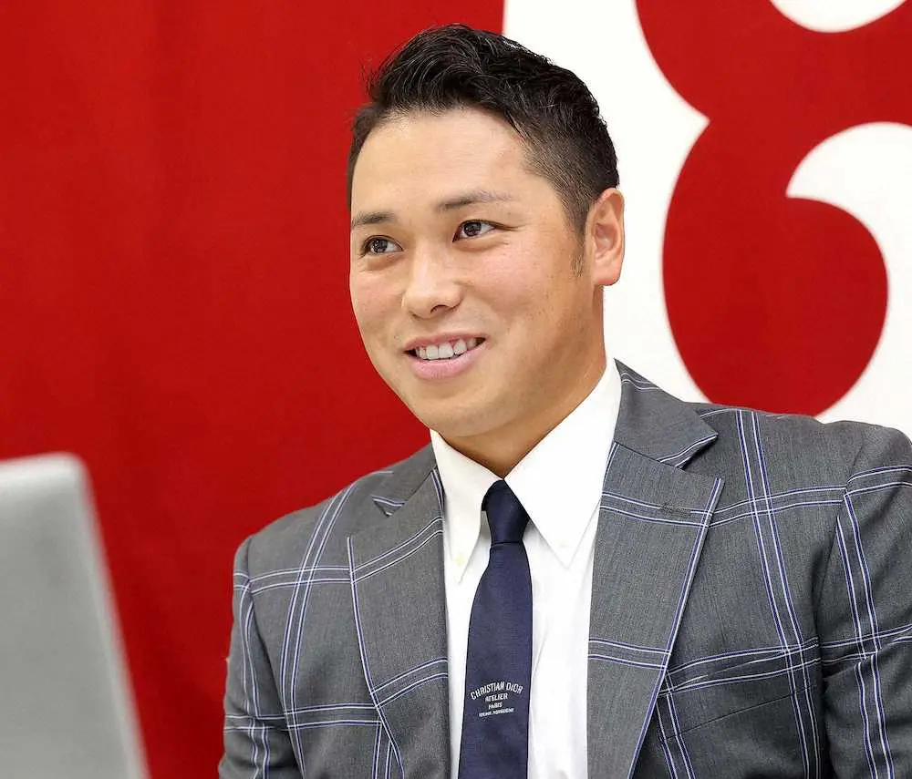 【画像・写真】巨人　正二塁手へ若林VS広岡VS北村　吉川に負けん！3人そろって契約更改