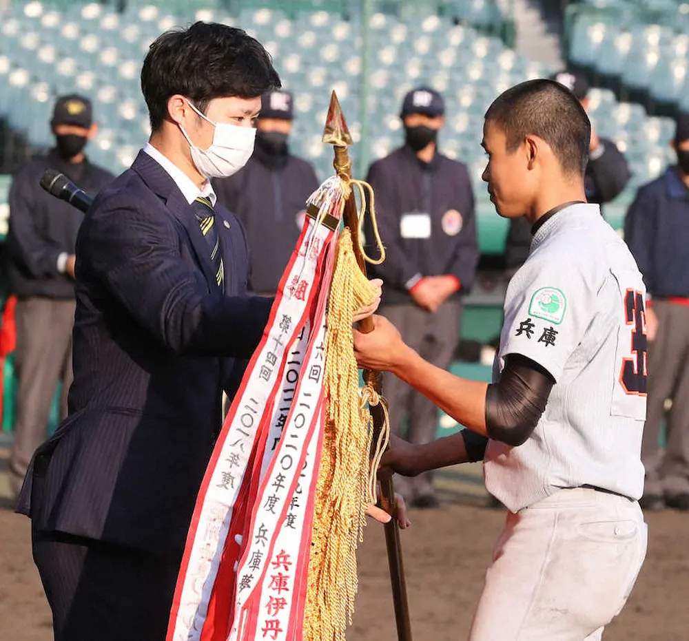 【画像・写真】阪神・中野　下半身強化で2年目のジンクス打破　ルーキー森木に刺激「土台からつくり直す」
