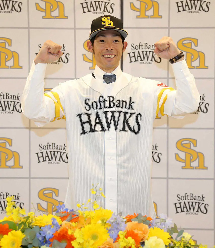 【画像・写真】ソフトバンク・又吉　鉄腕の誓い「一番の強みはタフさ」“最強の便利屋”が入団会見で抱負　