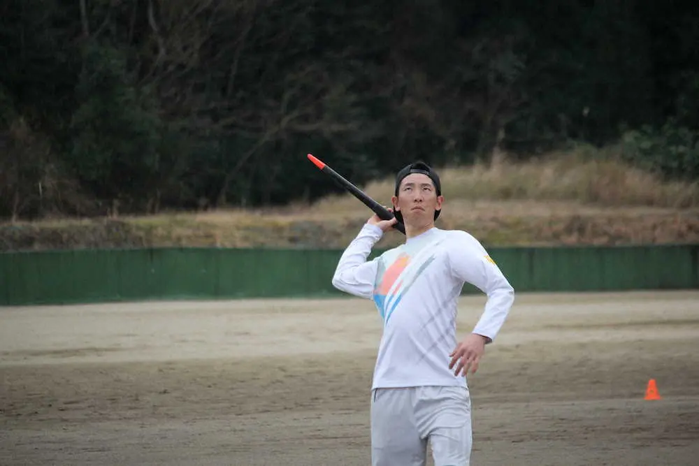 【画像・写真】巨人・戸郷　“宮崎の先輩”由伸流「やり投げトレ」で最多勝＆日本一誓った