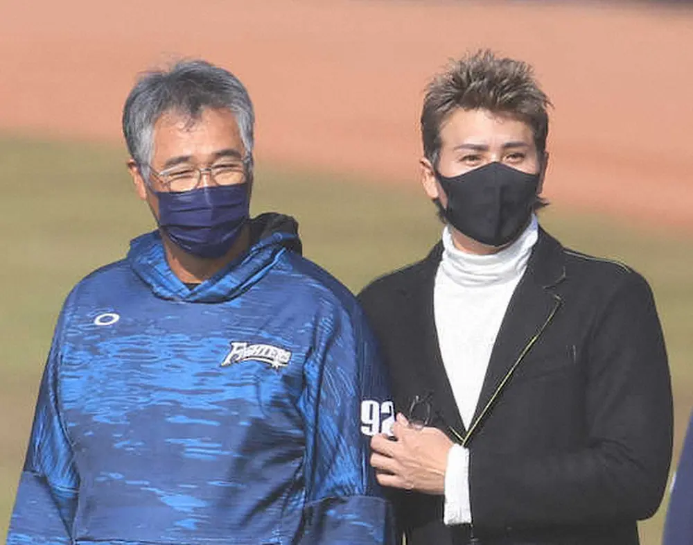 【画像・写真】日本ハム・木田2軍監督のダイエット成功に新庄監督歓喜「これでまた信頼関係が深まりました」