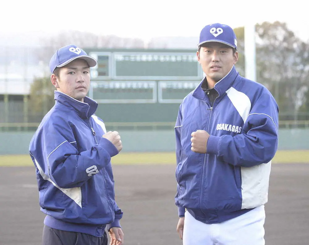 2022年の初練習で意気込みを語った大阪ガス・河野佳（左）、三井健右