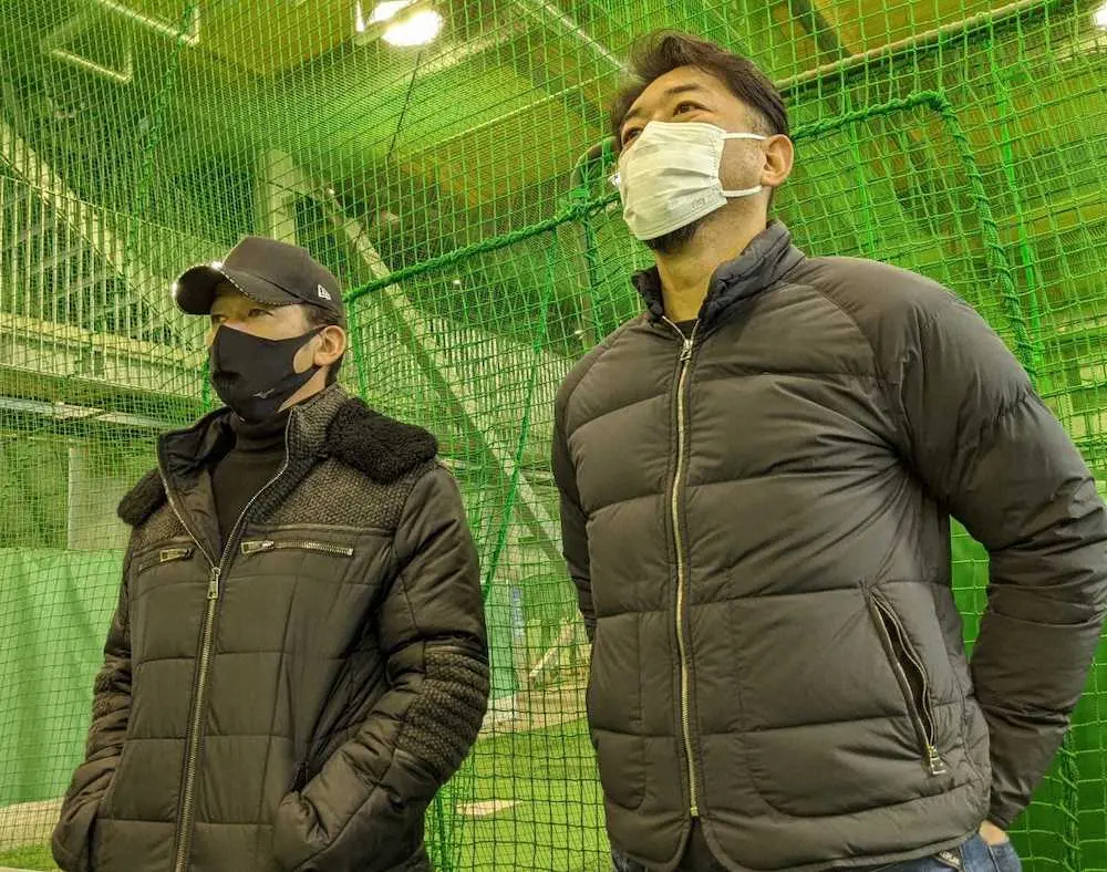 【画像・写真】DeNA・三浦監督　外国人選手4人万全キャンプ入りにホッ