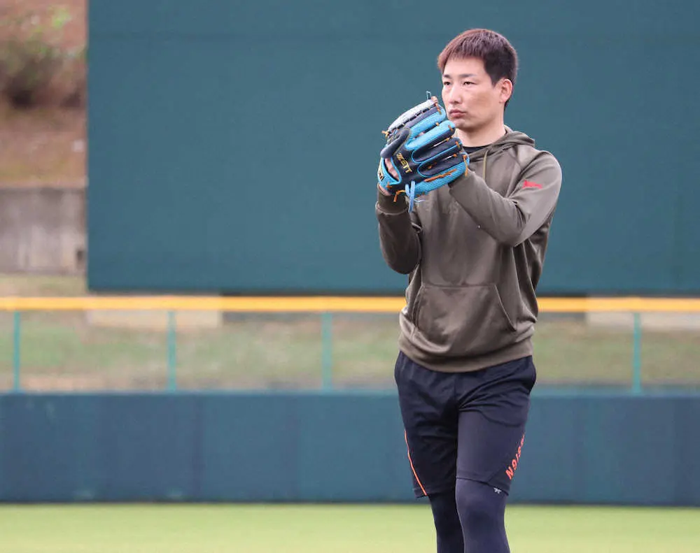 【画像・写真】阪神・岩崎　“ショック動画”に熱視線　「打たれる時は結果的に甘い球が多い」