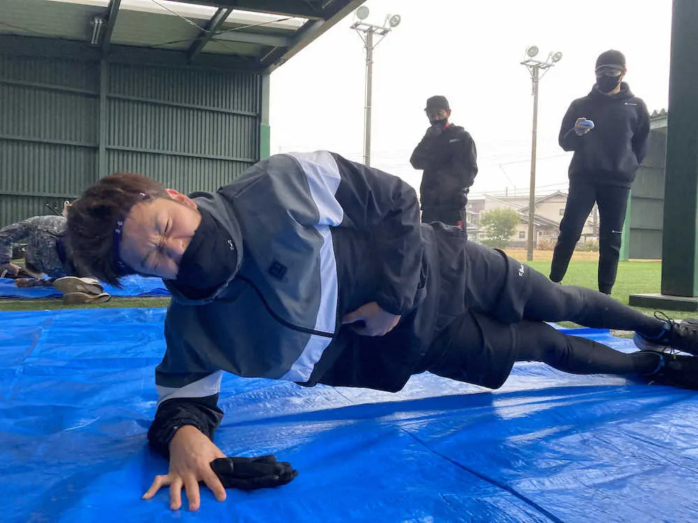 【画像・写真】阪神・岩貞　馬原式で“7回の男”に名乗り！　ケア&ウエートトレ学び1年間戦えるボディーつくる