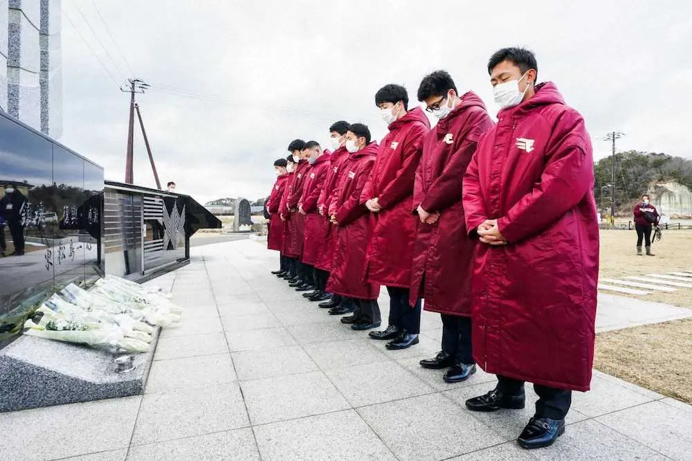 【画像・写真】楽天のルーキーが東日本大震災の被災地を訪問　ドラ1吉野は「東北に勇気や元気を届ける」と誓い