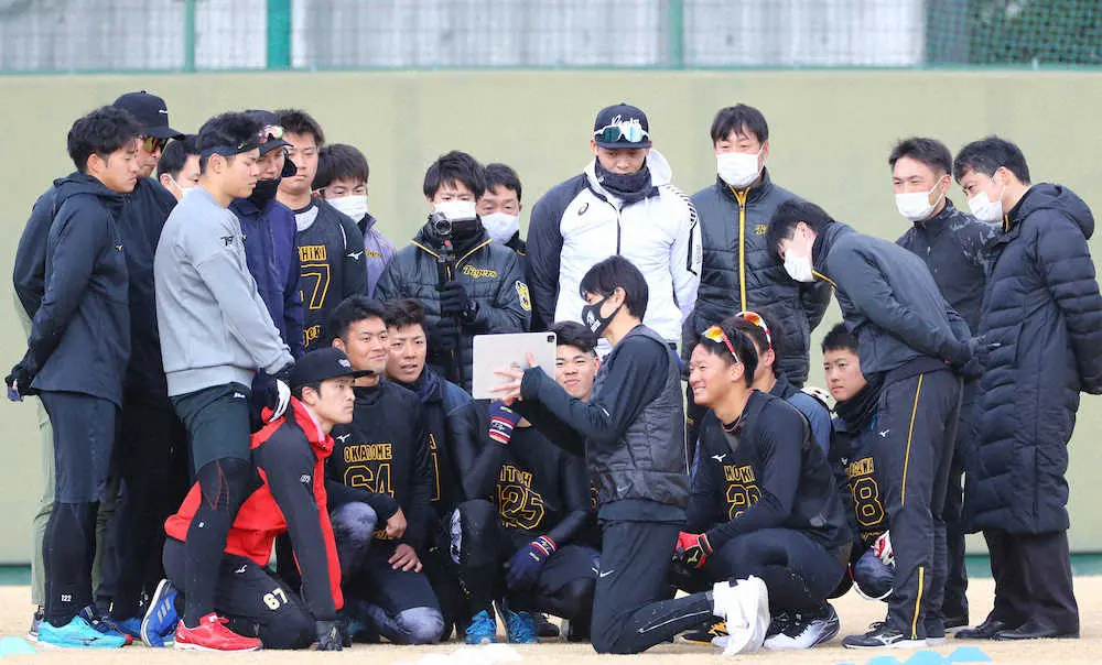 【画像・写真】阪神・中野　「50盗塁」へ陸上秋本氏に入門　先生も衝撃「今まで見てきた選手の中でもトップクラス」