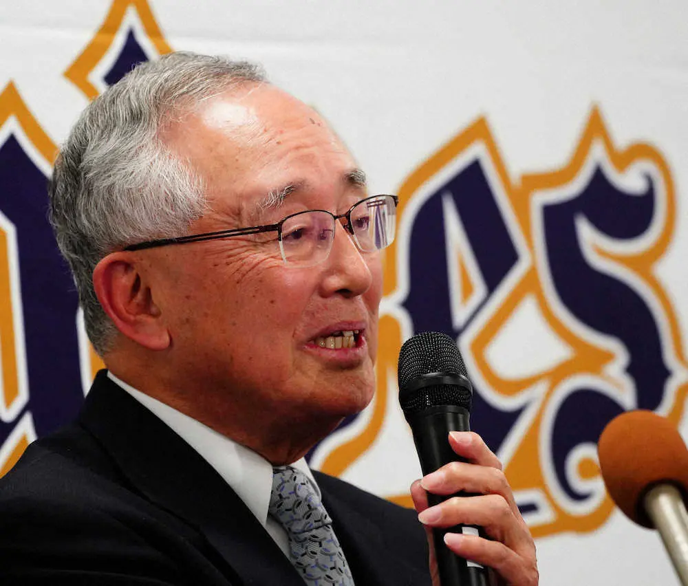 【画像・写真】オリ・宮内オーナー　吉田正&由伸へ“生涯オリックス”熱望「ずっといるという前提で考えています」