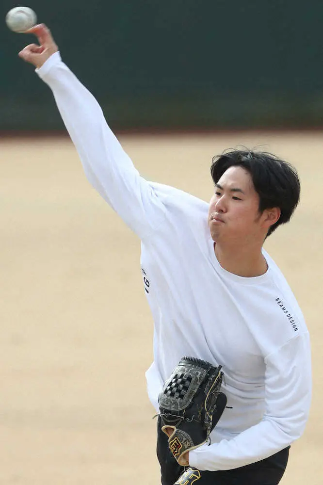 【画像・写真】阪神・浜地　“千賀の一声”でフォーム修正　肘の位置を指摘され「やるべき方向性が見つかった」