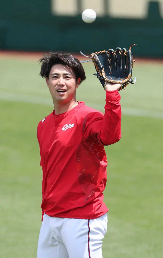 【画像・写真】広島・野村　マツダに合流　復活へ「やらなきゃいけない。昨季は悔しい思いをしたので巻き返す」