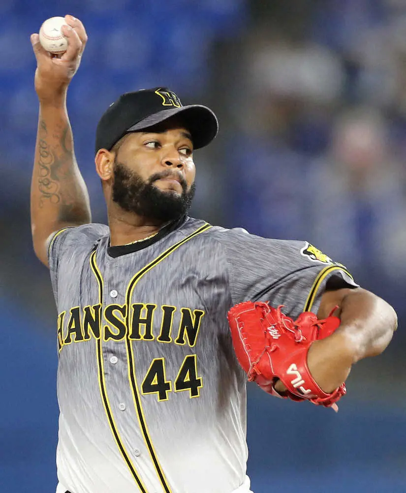 【画像・写真】阪神アルカンタラが入国　コロナウイルス陰性を確認、今季は先発再転向も視野に