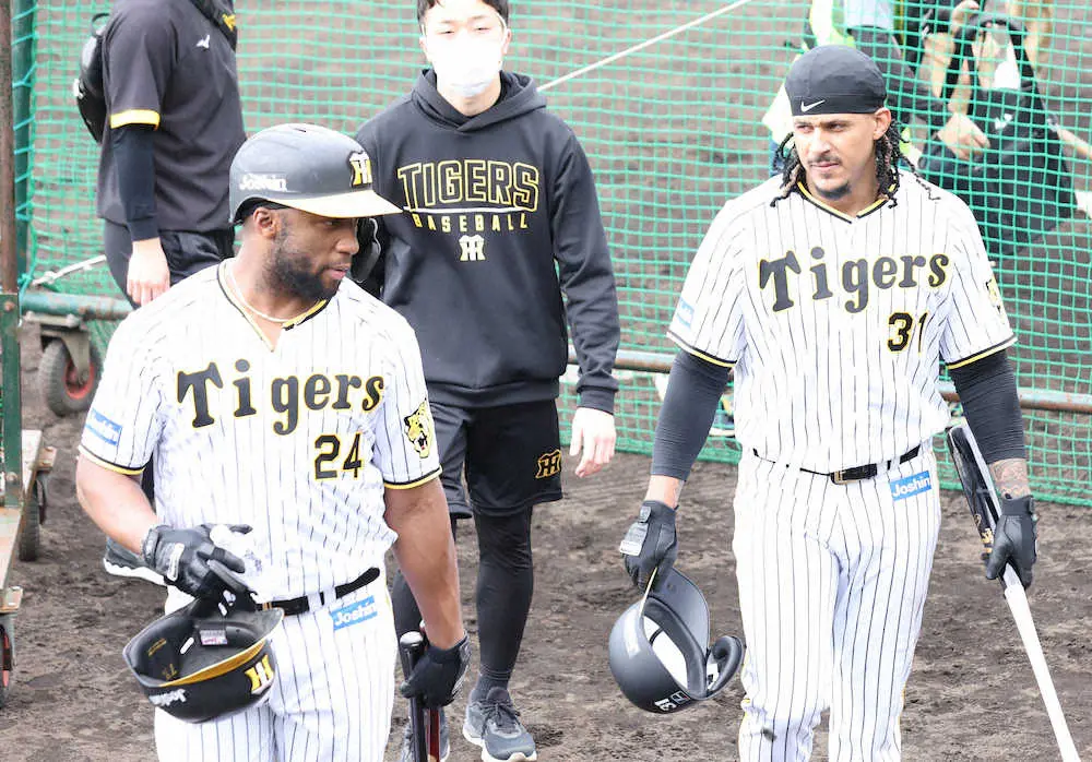 【画像・写真】阪神・ロハス　メジャー最多盗塁のマルテらと自主トレ「体を絞って、軽快にしていた」