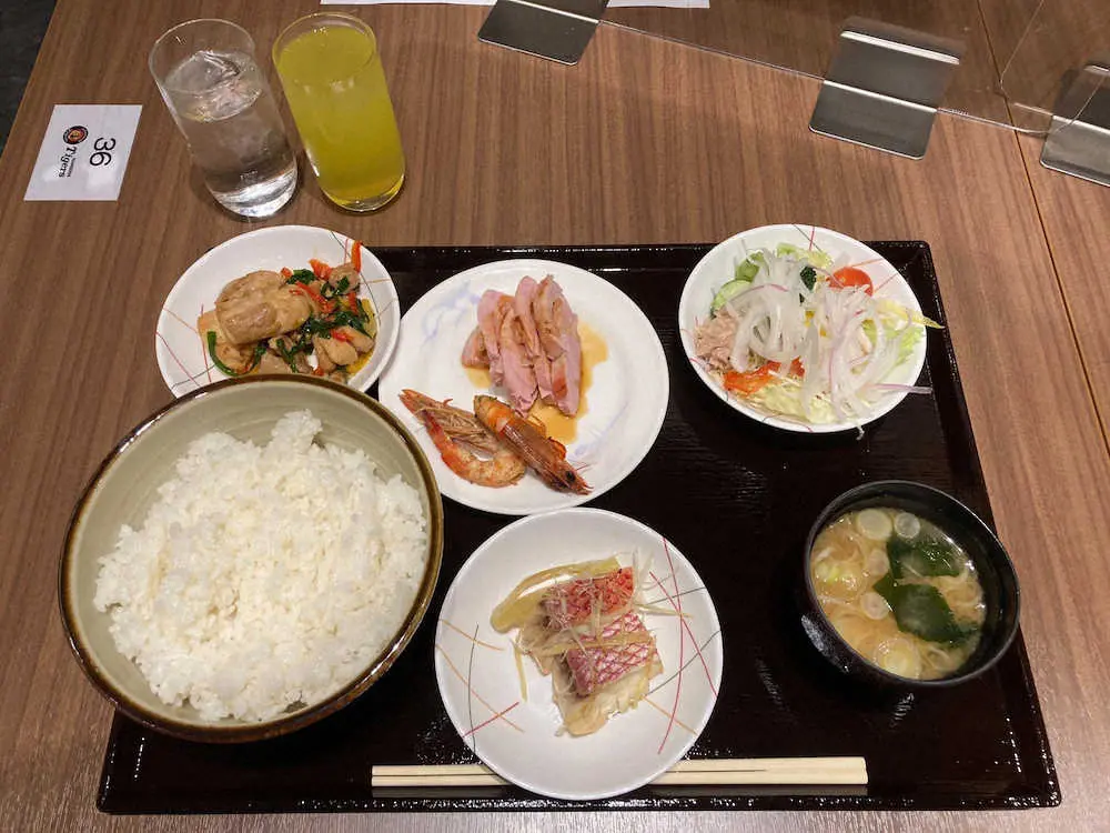 ＜阪神春季キャンプ＞　小幡が食べたホテルの食事　（球団提供）　