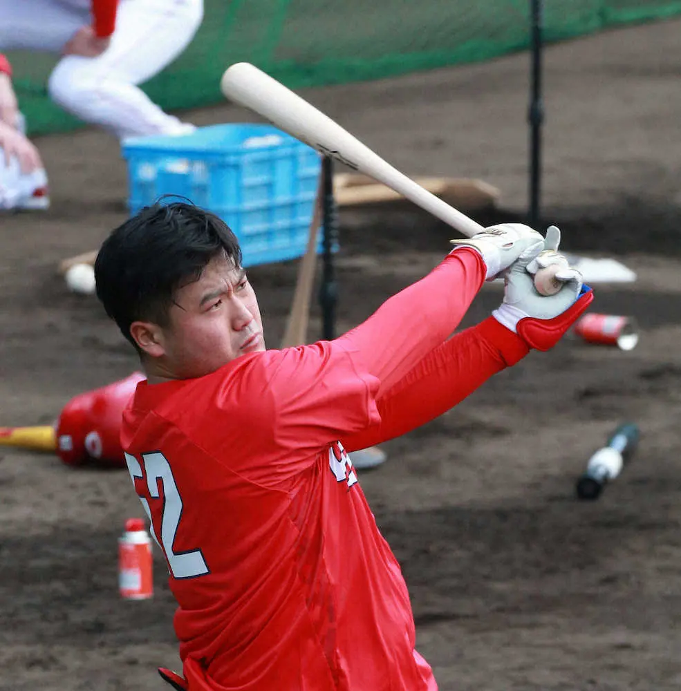 【画像・写真】広島ドラ6・末包、内野に挑戦　本職は外野も「出場機会のチャンス増やしたい」