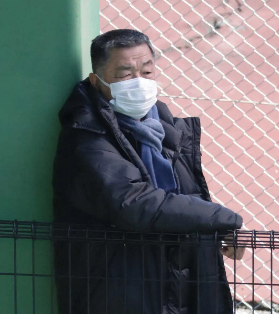 【画像・写真】阪神・川藤OB会長、安芸で若虎に熱血エール「宜野座組に負けたらアカン！」　高山も注目、更なる奮起促す