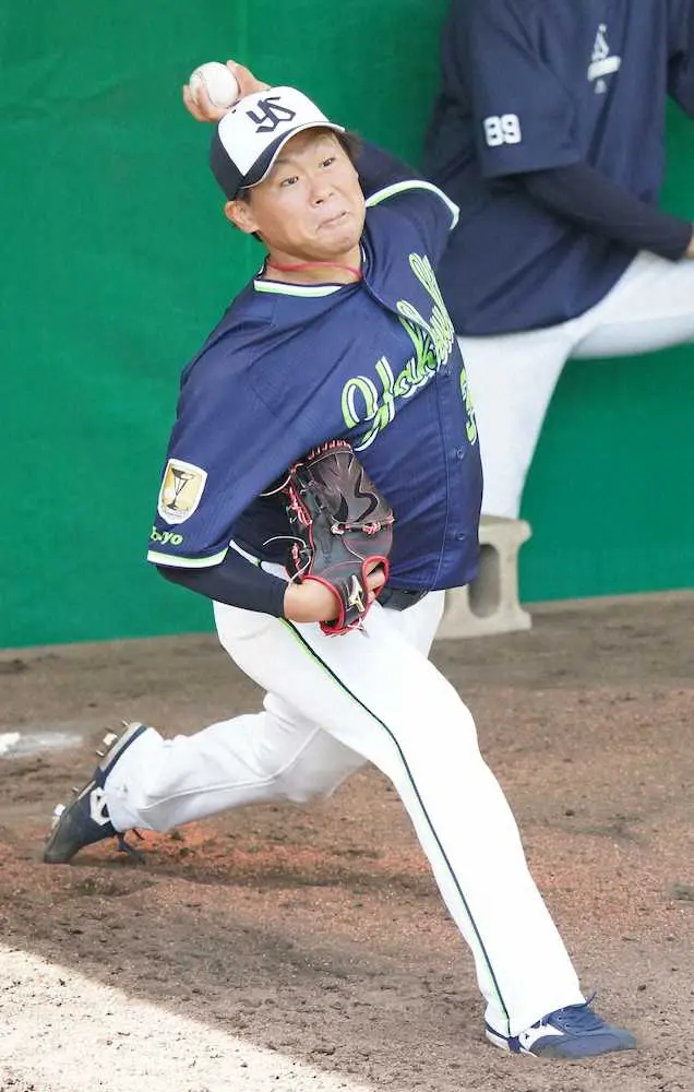 【画像・写真】ヤクルト田口　松坂大輔氏の前で180球の熱投ブルペン
