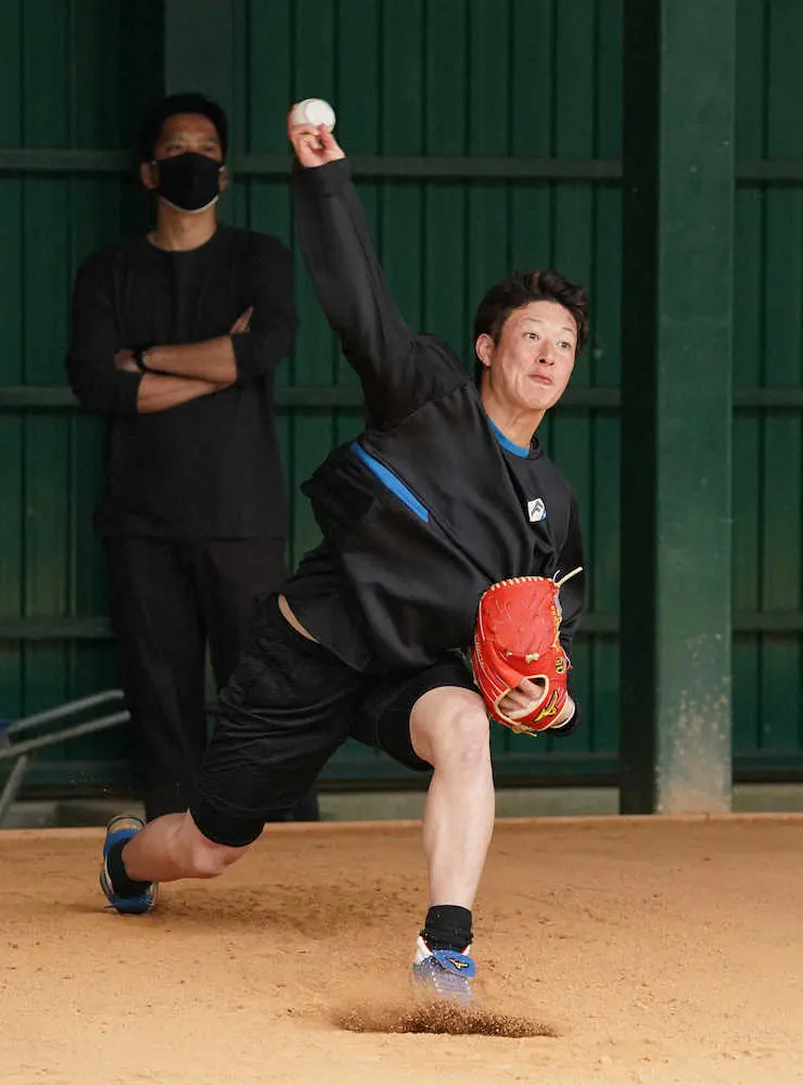【画像・写真】日本ハム・輝星　藤川氏に火の玉ストレート継承を誓う　新庄監督「似てきたね」