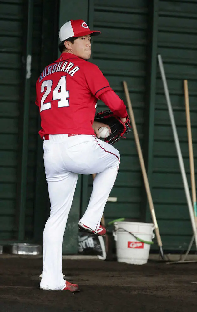 【画像・写真】広島・黒原が見せたドラ1の「修正力」　右足1秒制止の新フォームにトライ　佐々岡監督も助言