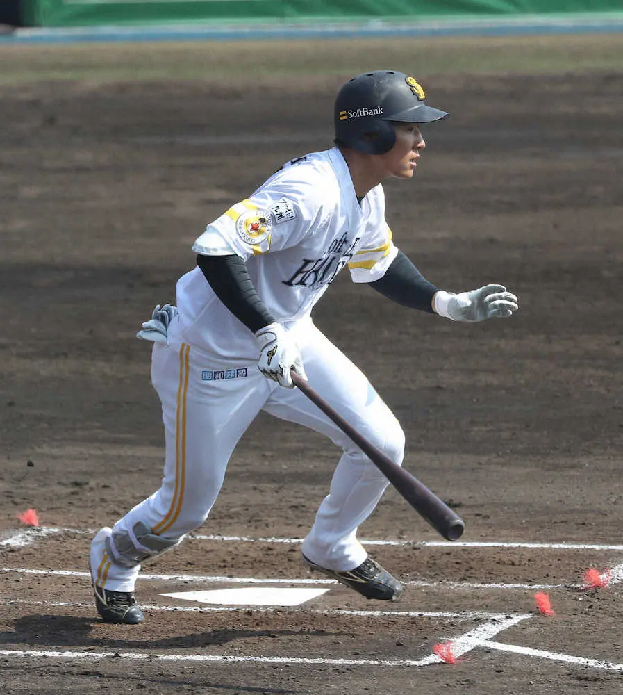 【画像・写真】原点回帰のソフトバンク・上林　「自分の間」前さばきで見事に3安打　指揮官にもライバルにも成果見せた
