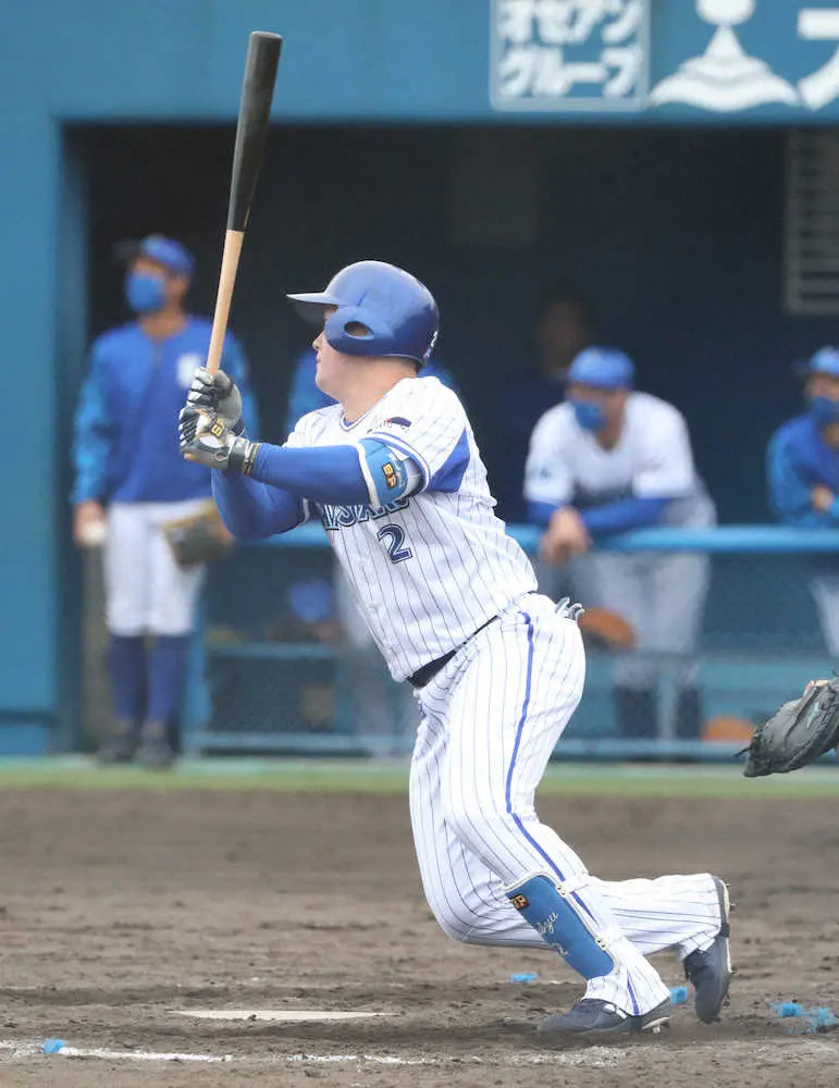 【画像・写真】DeNA牧　駆け付け一発！1軍合流即日、代打で3ラン　三浦監督「貫禄がある」